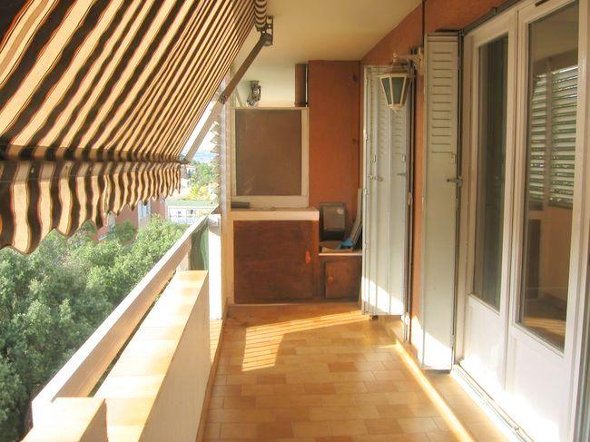 Location T3 MARSEILLE 12EME LES TROIS LUCS DANS RESIDENCE APPARTEMENT DE TYPE 3 AU 2EME ETAGE ASCENSEUR BALCON CAVE PLACE PARKING PRIVEE